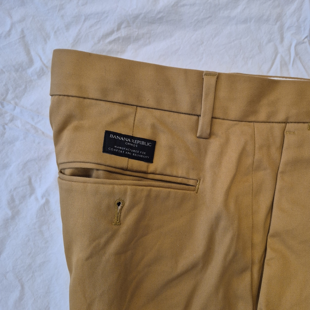 Banana Republic Men's Gold Chinos